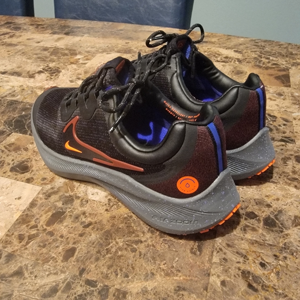 Nike Winflo 8 Shield Bronze Eclipse Redstone DC3727-200 Size 7.5 Outdoor Running - Picture 9 of 11